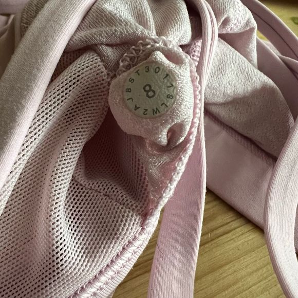 Lululemon Free To Be Sports Bra 8 - Picture 3 of 3